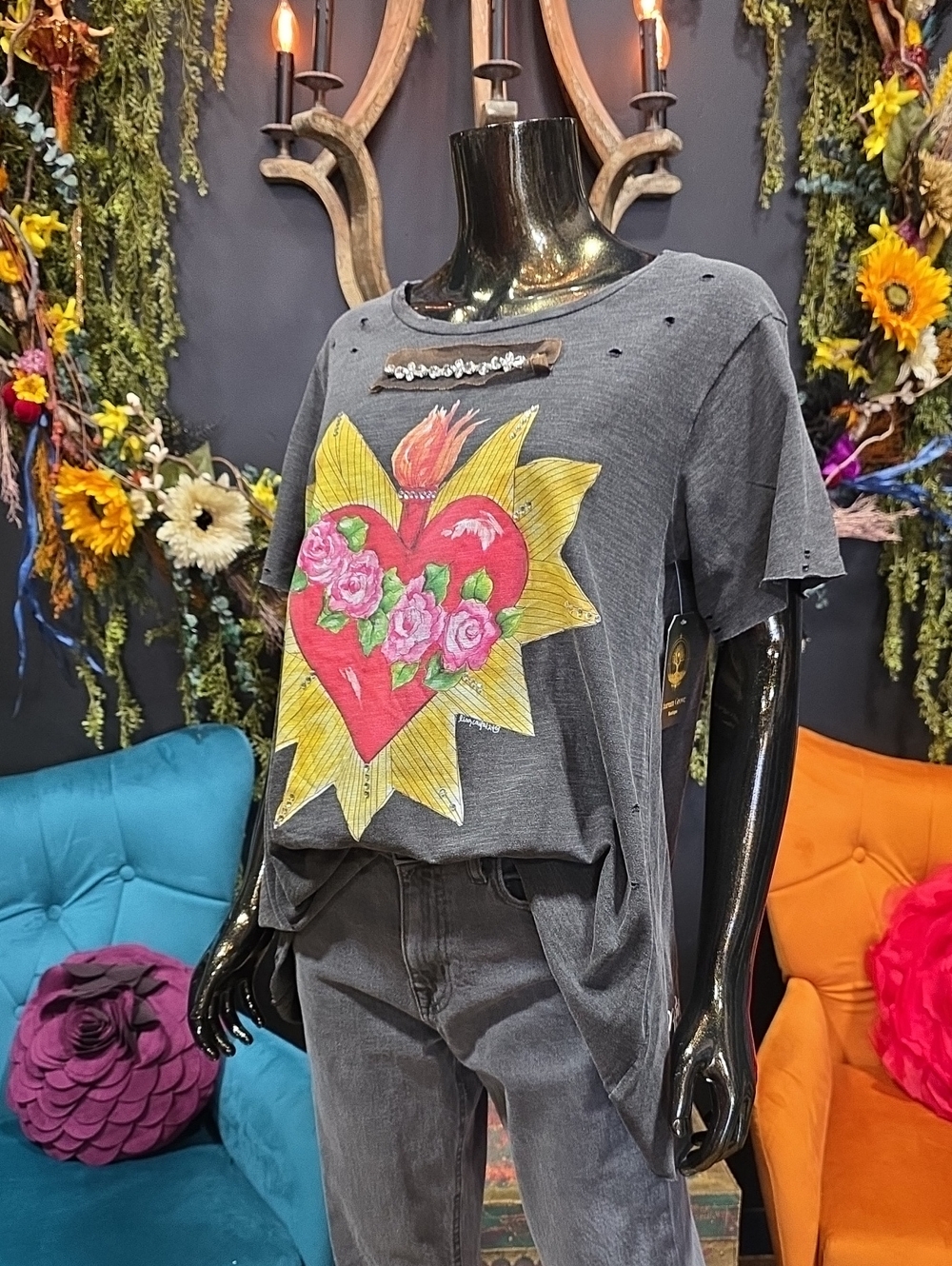 A Rare Bird Gray Short Sleeve Graphic Tee with Heart & Floral Motif